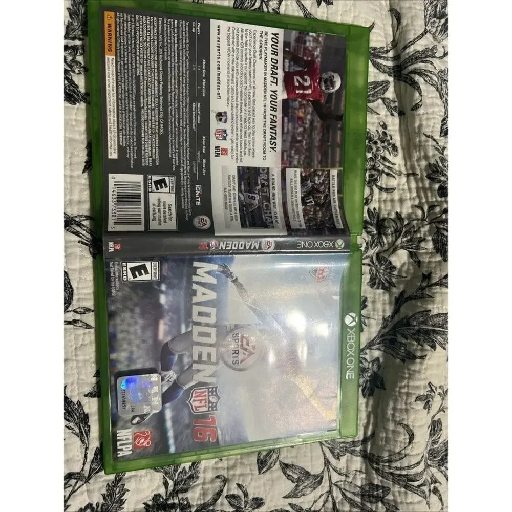 Madden NFL 16 (Microsoft‎ Xbox One, 2015)